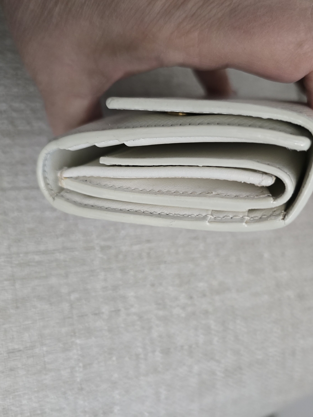 CELINE Grained Calfskin Leather White Small Trifold Wallet - Picture 7 of 11